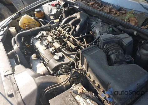 2005 Lexus Es 330 z USA, uszkodzony, nr VIN JTHBA30G555121068